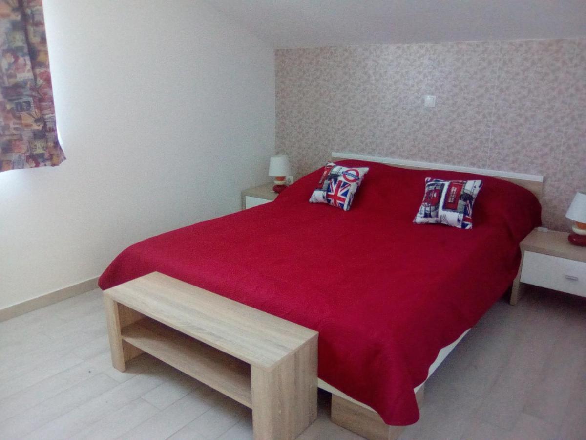 Apartments Villa Lavanda Zadar Quarto foto